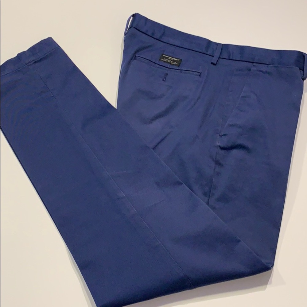 Banana Republic chino pant.